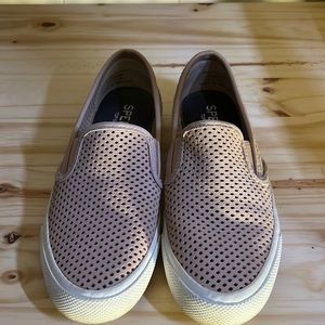 Sperry perforated slip on’s